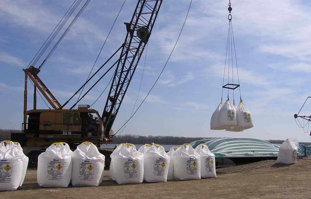 unloading or loading barge