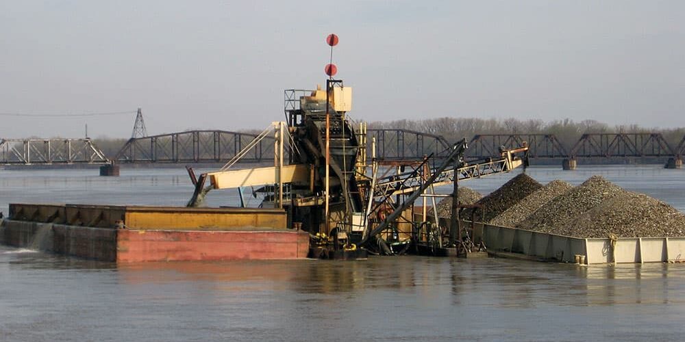 Dredging the Mississippi River